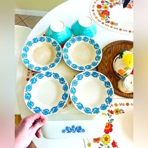 💙VINTAGE 1960’s 1970’s DINNERWARE PLATES BOWLS AND MILK GLASS BAKEWARE